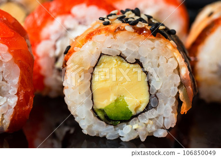 how to roll sushi