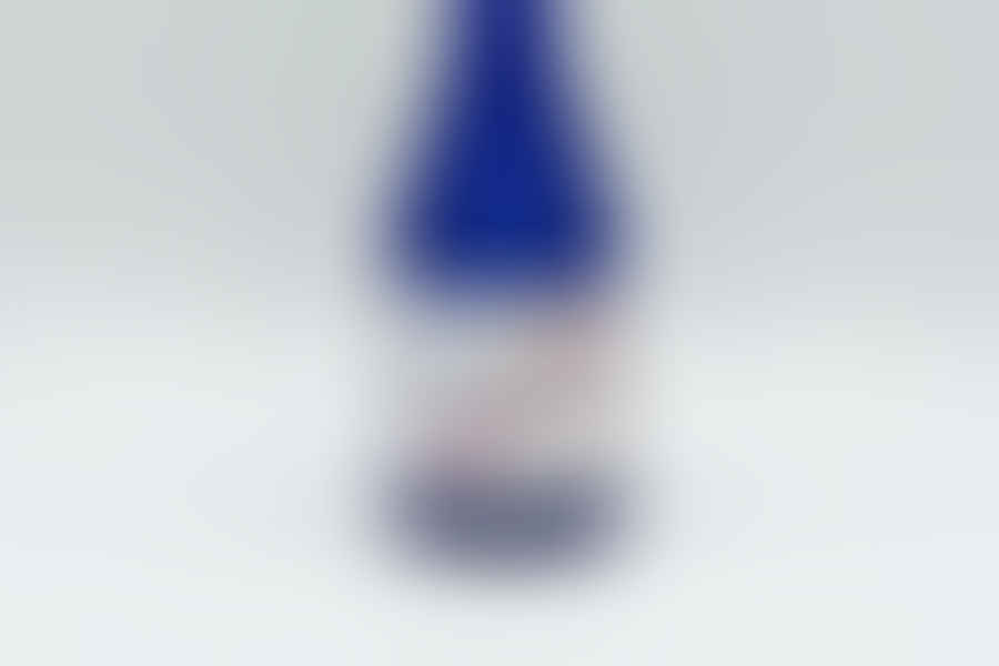 Junmai Sake bottle