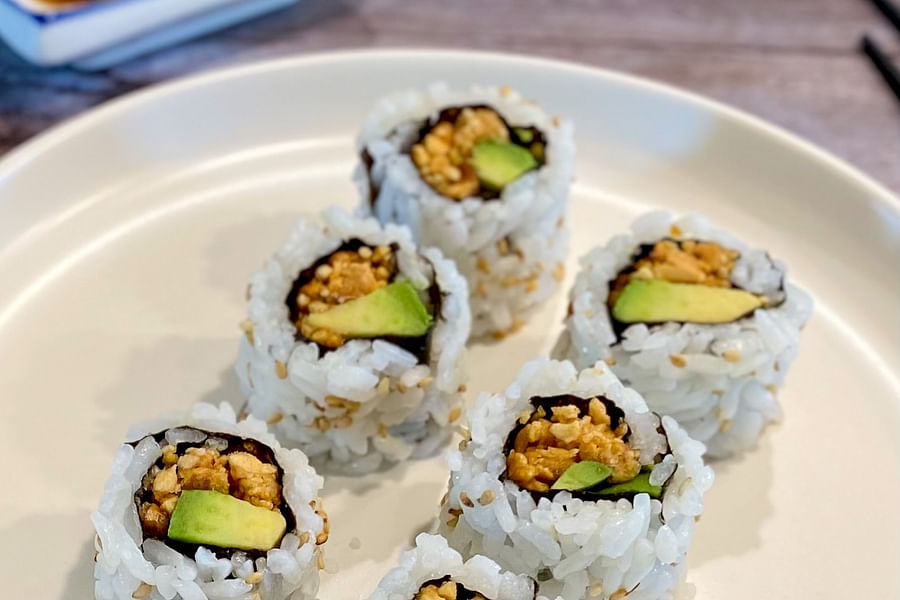 Avocado sushi roll