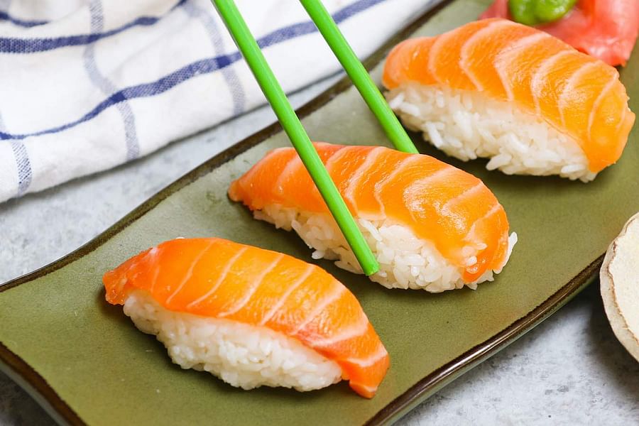 Salmon sushi