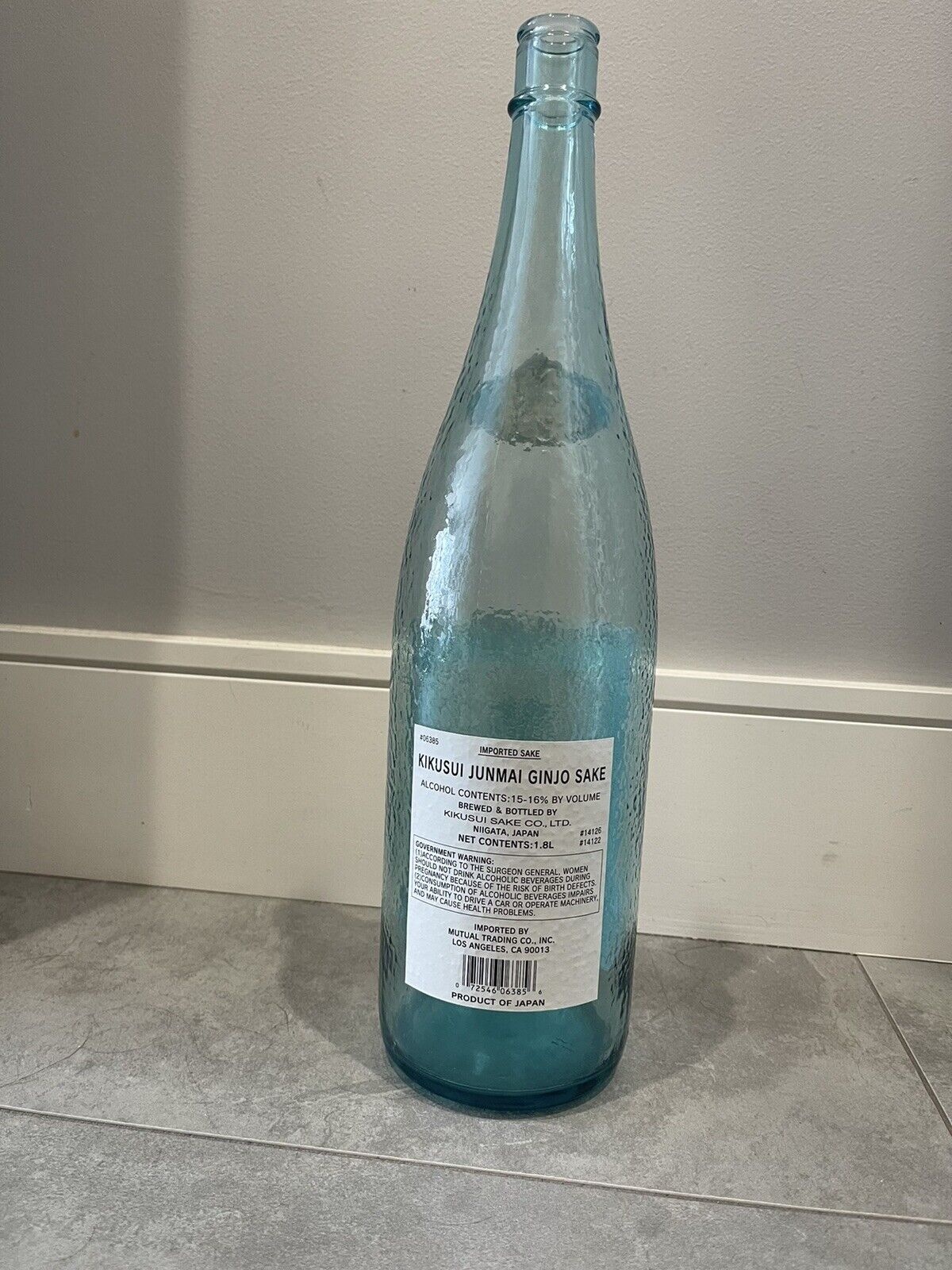 Junmai Ginjo Sake bottle