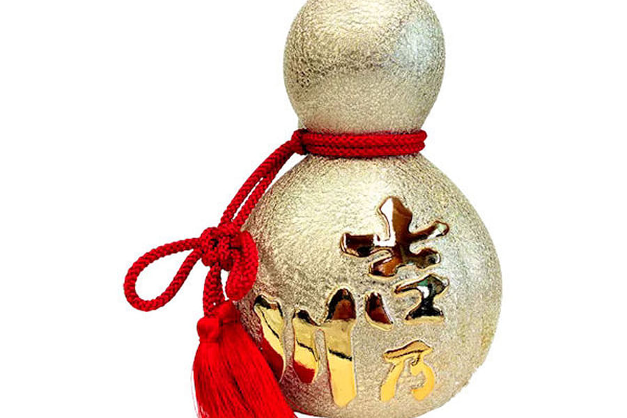 Daiginjo Sake Bottle