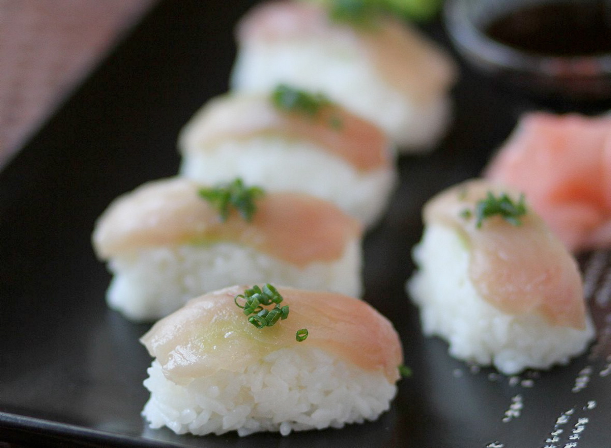 Escolar Sushi