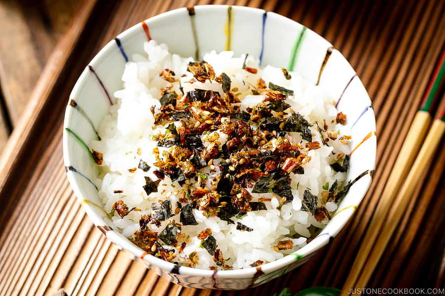 homemade furikake seasoning